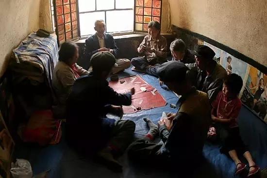 天越来越暖了心却感觉越来越冷啦,天气有点凉总有一种想家的感觉