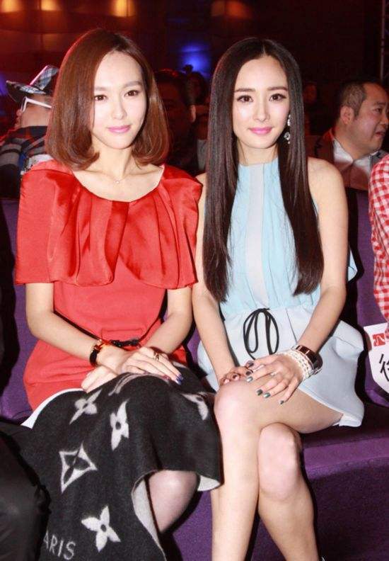 18年唐嫣过生日时杨幂有送祝福吗,唐嫣连续六年送上杨幂生日祝福