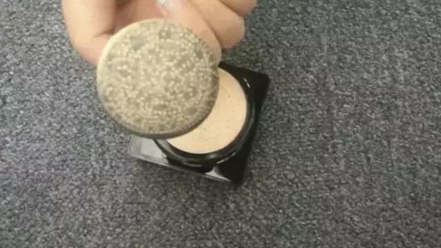 推荐几款便宜又好用的粉底液,推荐几款便宜好用的粉底液