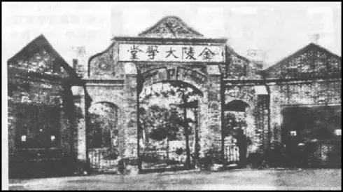 耗时40年，花费300万购置千件中华*物文**，这个美国人偏要捐给中国