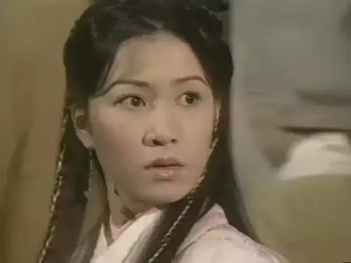 又双叒叕翻拍了!两位新晋小鲜肉你更看好谁?