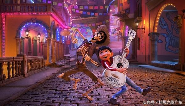 毕加索：你我都画不出她这么好的自画像