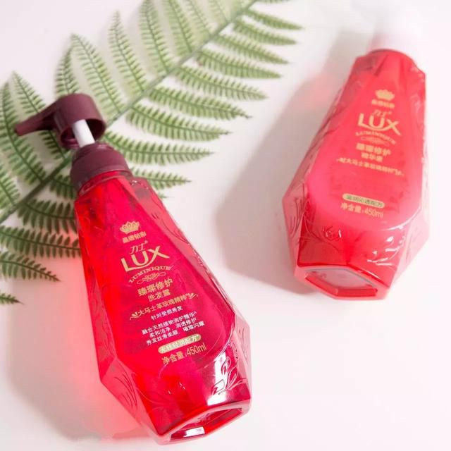 买过很多大牌香水，最后败给了这瓶百元不到人见人爱的小可爱