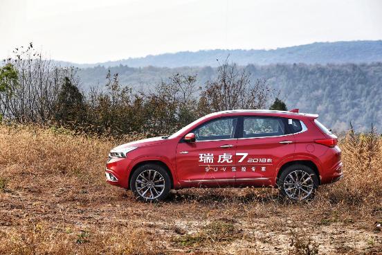 瑞虎71.6t和瑞虎7plus1.6t的区别,瑞虎7plus和cs55plus哪个好