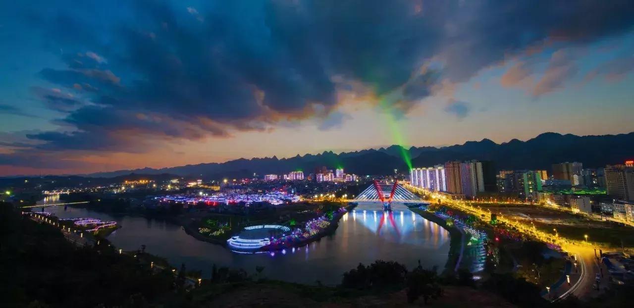 获得中国优秀旅游城市名单,首批中国候鸟小镇江西省