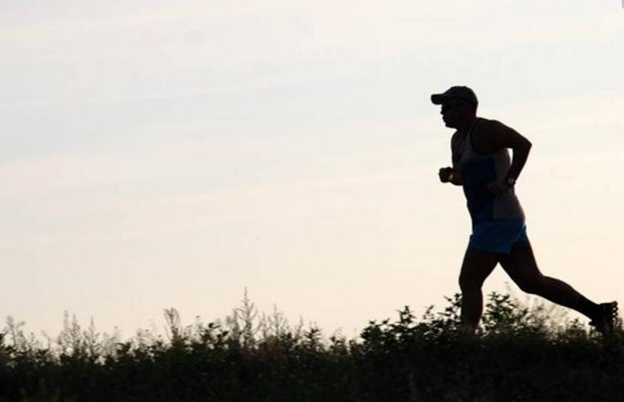 跑步后恶心呕吐头晕是怎么回事,小孩一跑步就呕吐是怎么回事