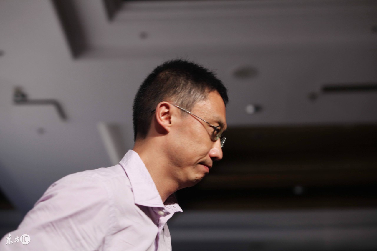 自己开发一个app需要多少钱成本,自己组建团队开发app需要多少钱