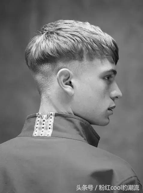 齐刘海发际线后移怎么做造型,齐刘海脱发严重怎么处理