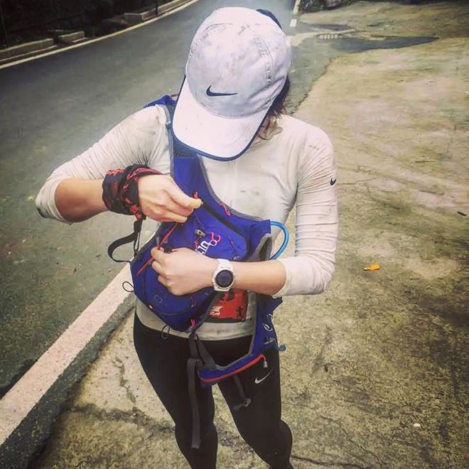 翻山越岭都找不到爱,翻山越岭找不到自己