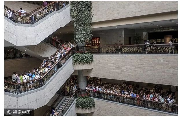 十七世纪的英国船员靠狗来测定经度？论伪科学，我只服翁贝托·埃科！