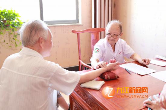 中医鬼才倪海厦类风湿治疗,全国最权威的类风湿中医专家