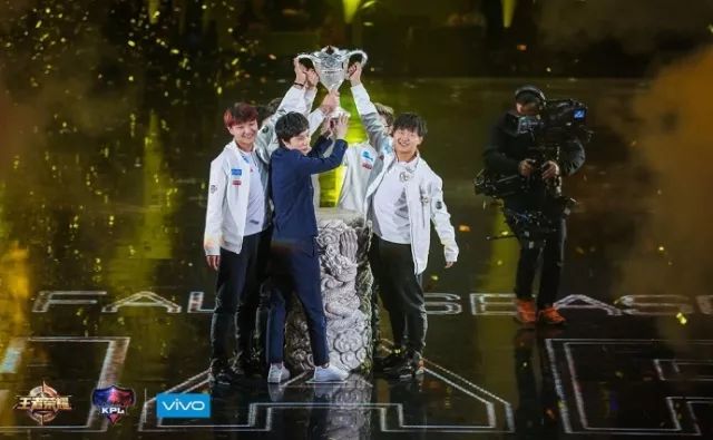 kpl秋季赛2018xq情浪,kpl秋季赛总决赛qghappy视频