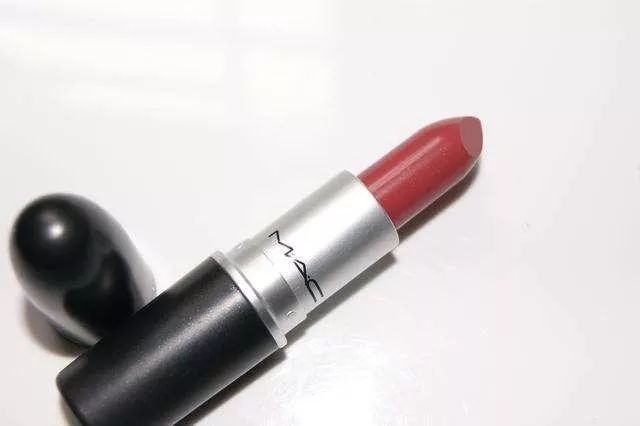 最显白的十支大牌口红,2019最火的100支口红全试色