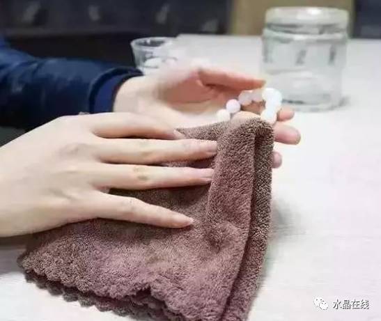 砗磲有黑色细纹,砗磲发黑怎么处理