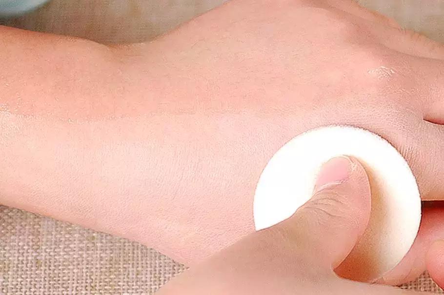 cpb贵妇粉霜好用吗,cpb和dior粉底液