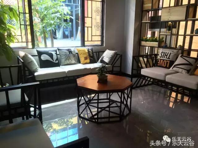 你那爱旅行的青蛙儿子,最近去乐天云谷了~