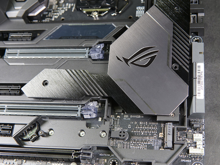 主板华硕玩家国度rog,华硕玩家国度主板亮红灯