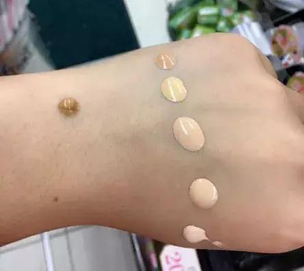 50元买个香奈儿,一万块钱香奈儿能买到啥