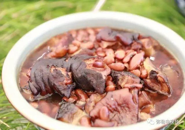 弥勒市旅游必去景点弥勒特色美食,云南弥勒美食百年老店