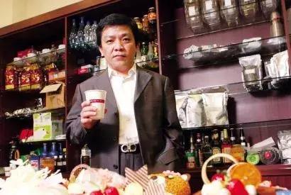 白手起家开了几十家店,18岁白手起家创业5年