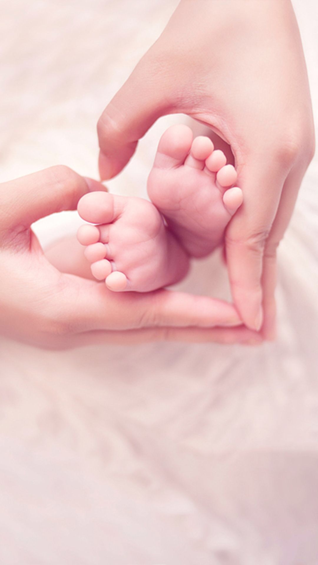 哺乳期烧到38.2还可以喂母乳吗,婴儿有时候吃母乳嗷嗷哭