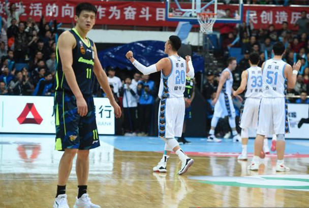首钢后卫方硕的高光时刻,广东首钢方硕最后一球