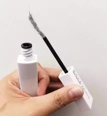 五十块钱买一个香奈儿,一万块钱香奈儿能买到啥