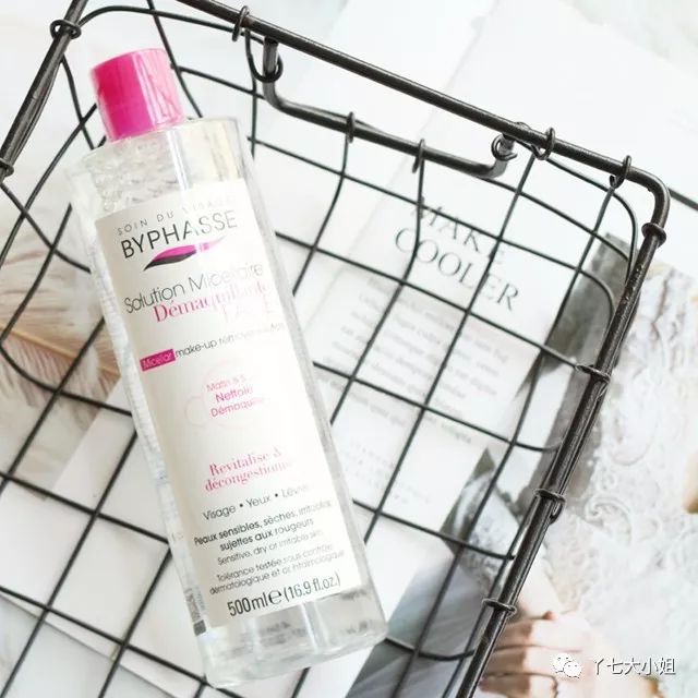 列举四种不同的肤质选择卸妆产品,哪款卸妆产品卸得干净