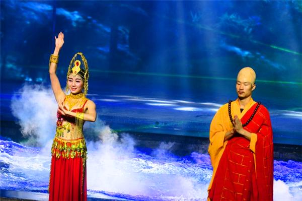 北纬18度温暖的冬季三亚之旅,北纬18度三亚旅游