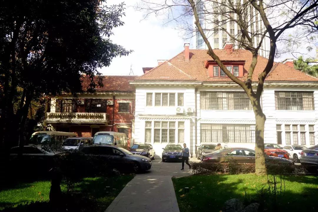 辞职去流浪的歌曲,辞职做歌手