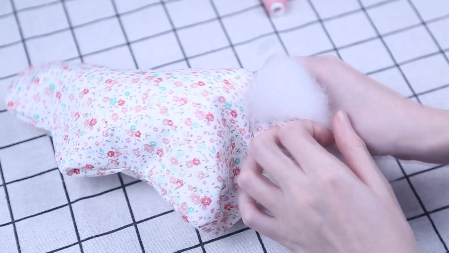 教你用一块布缝抱枕,自制可爱又好看的抱枕