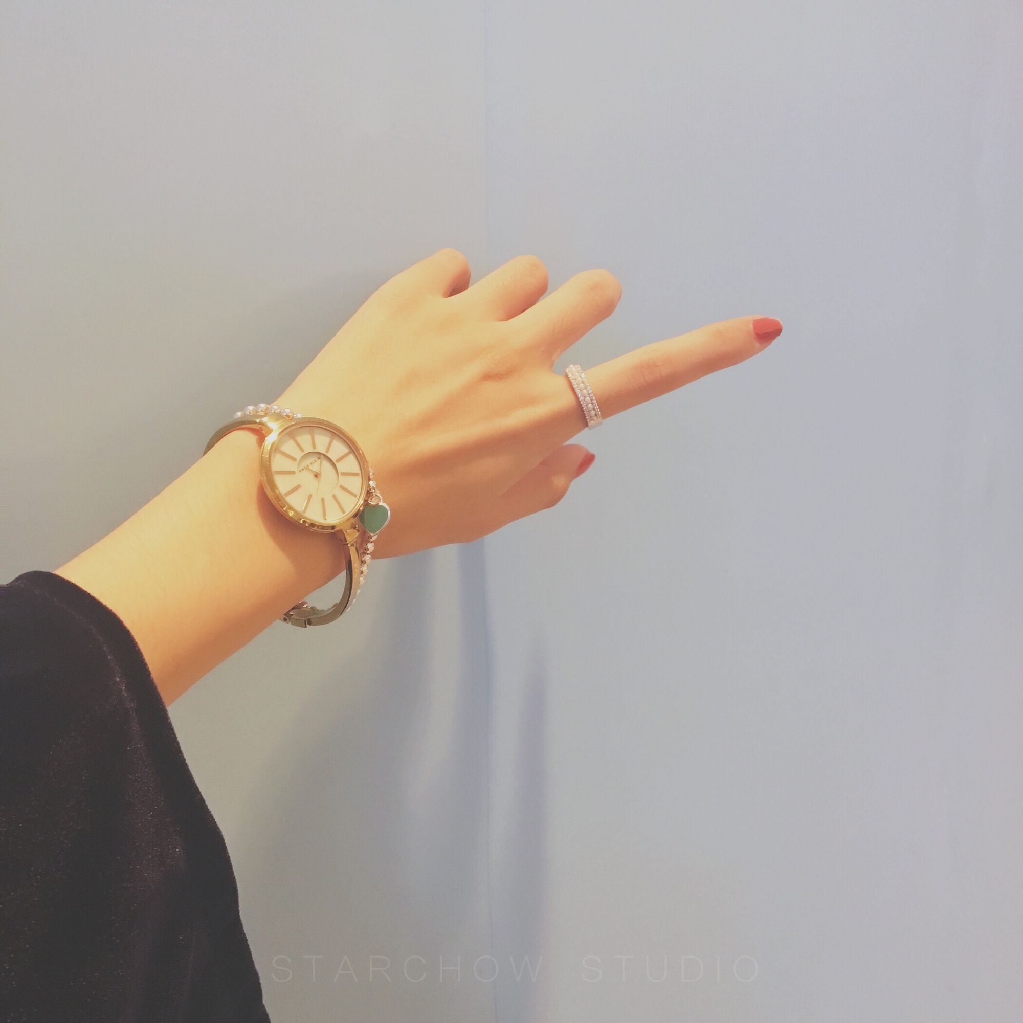 高级感休闲风配饰,简约风格买什么样的装饰品