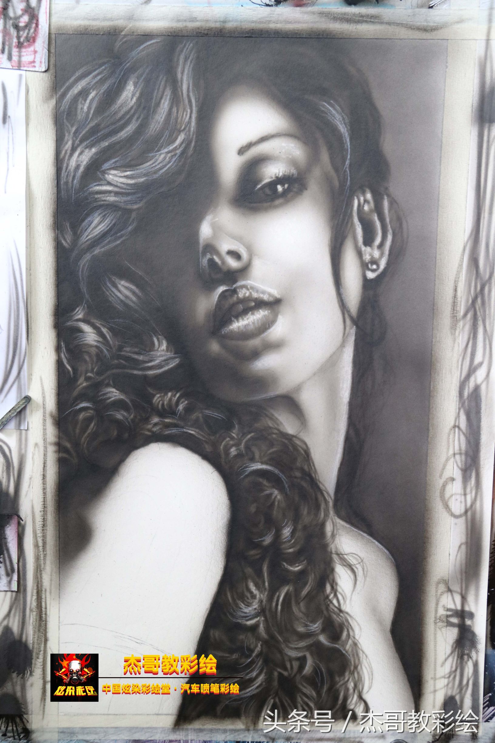 喷笔彩绘图片,喷漆创意绘画过程