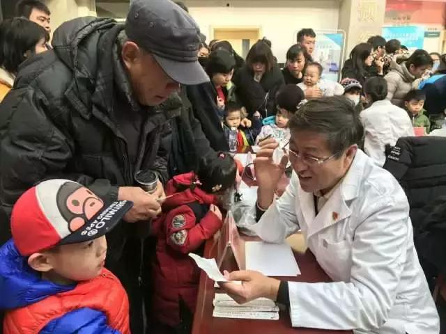 党建引领聚合力结对共建铸警魂,党建引领谋新篇家校共育促成长