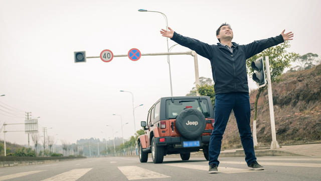 为什么正宗的好蜂蜜这么难卖,超市买的蜂蜜为什么不结晶