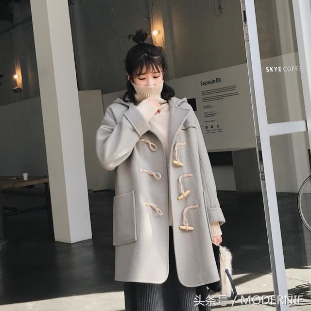 大衣的扣子怎么看上档次,大衣没有扣子怎样加扣子