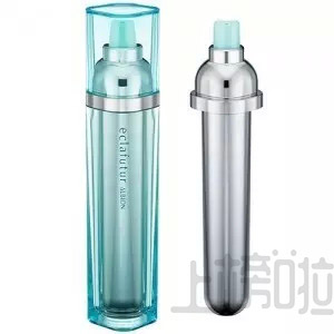 樱花妹子也要排队才能购买到的超人气化妆品专柜！