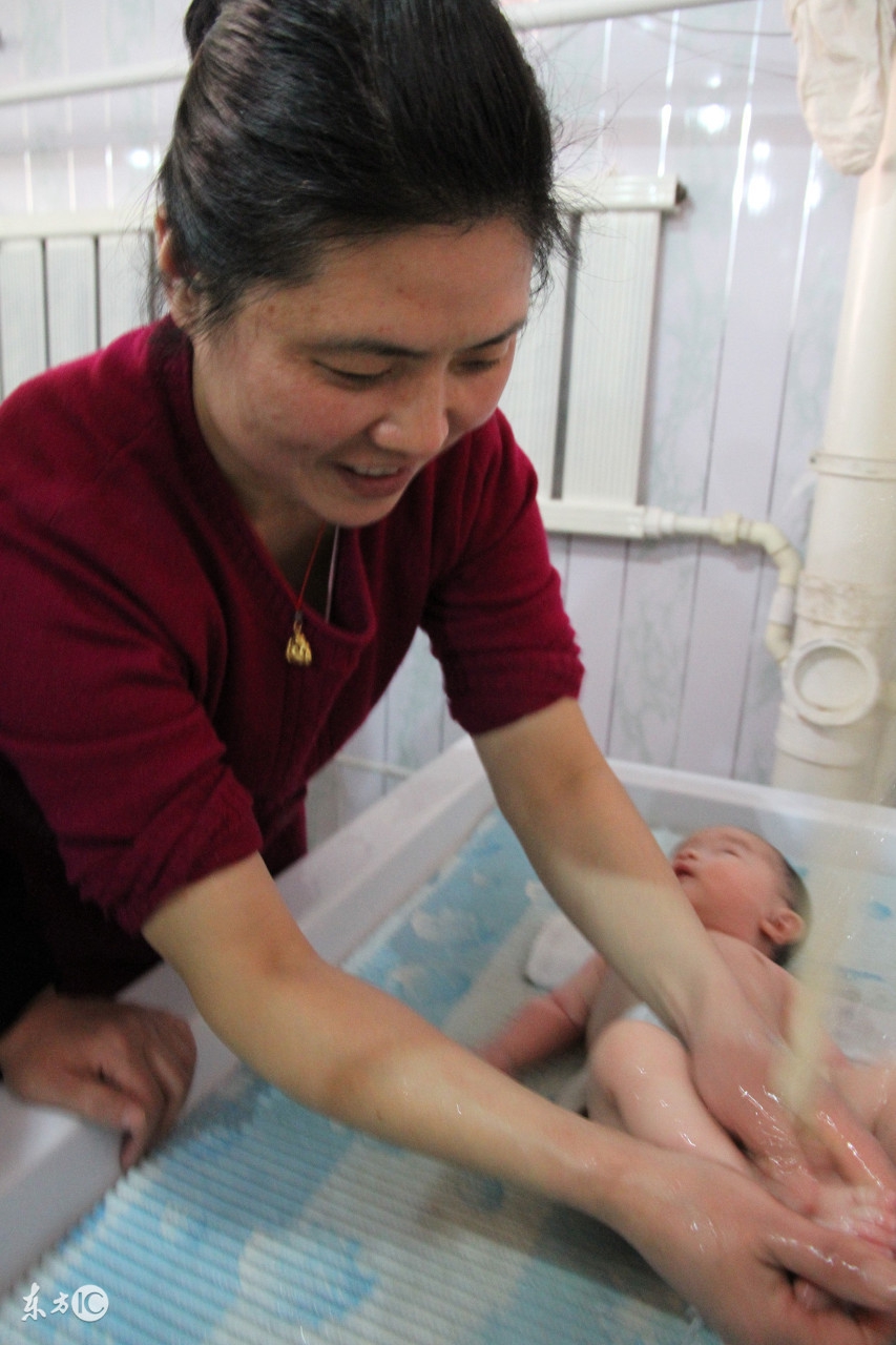 宝宝得了湿疹妈妈千万别走弯路 (宝宝得湿疹是不是很遭罪)