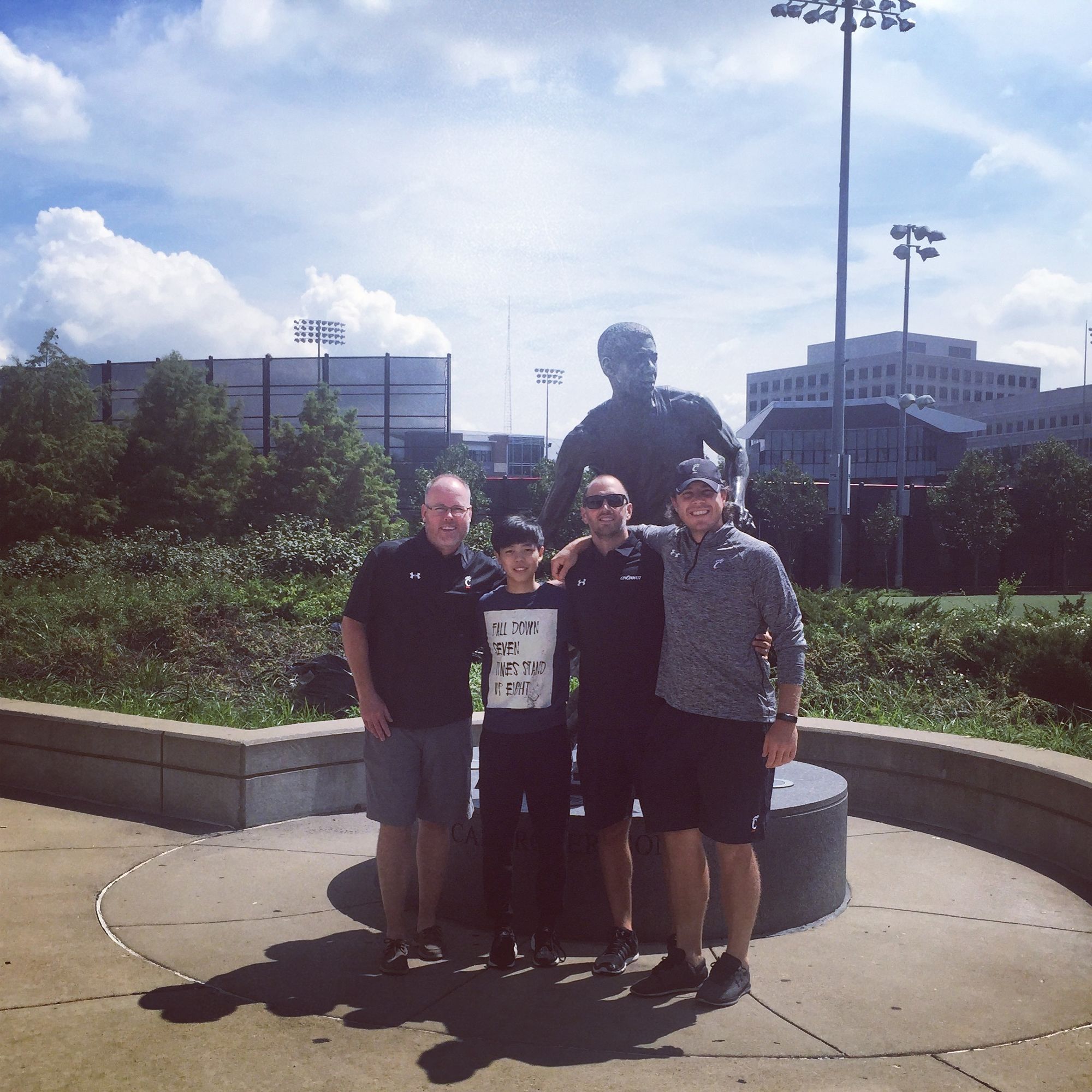 前国少女足小将将赴美读书踢NCAA两年前曾退出专业足球