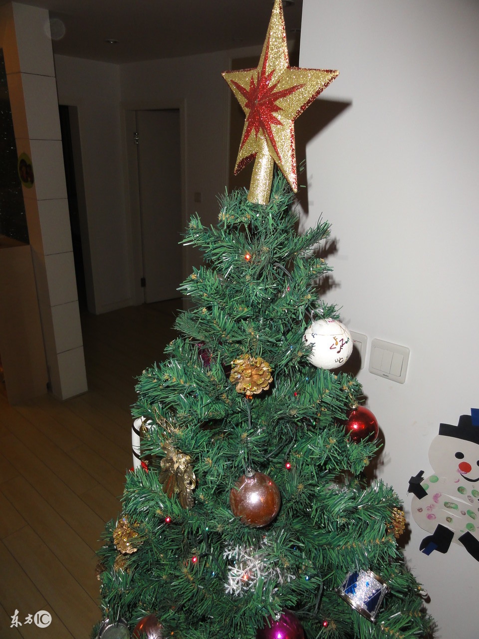 圣诞节怎么布置家里温馨漂亮,圣诞节家中如何布置