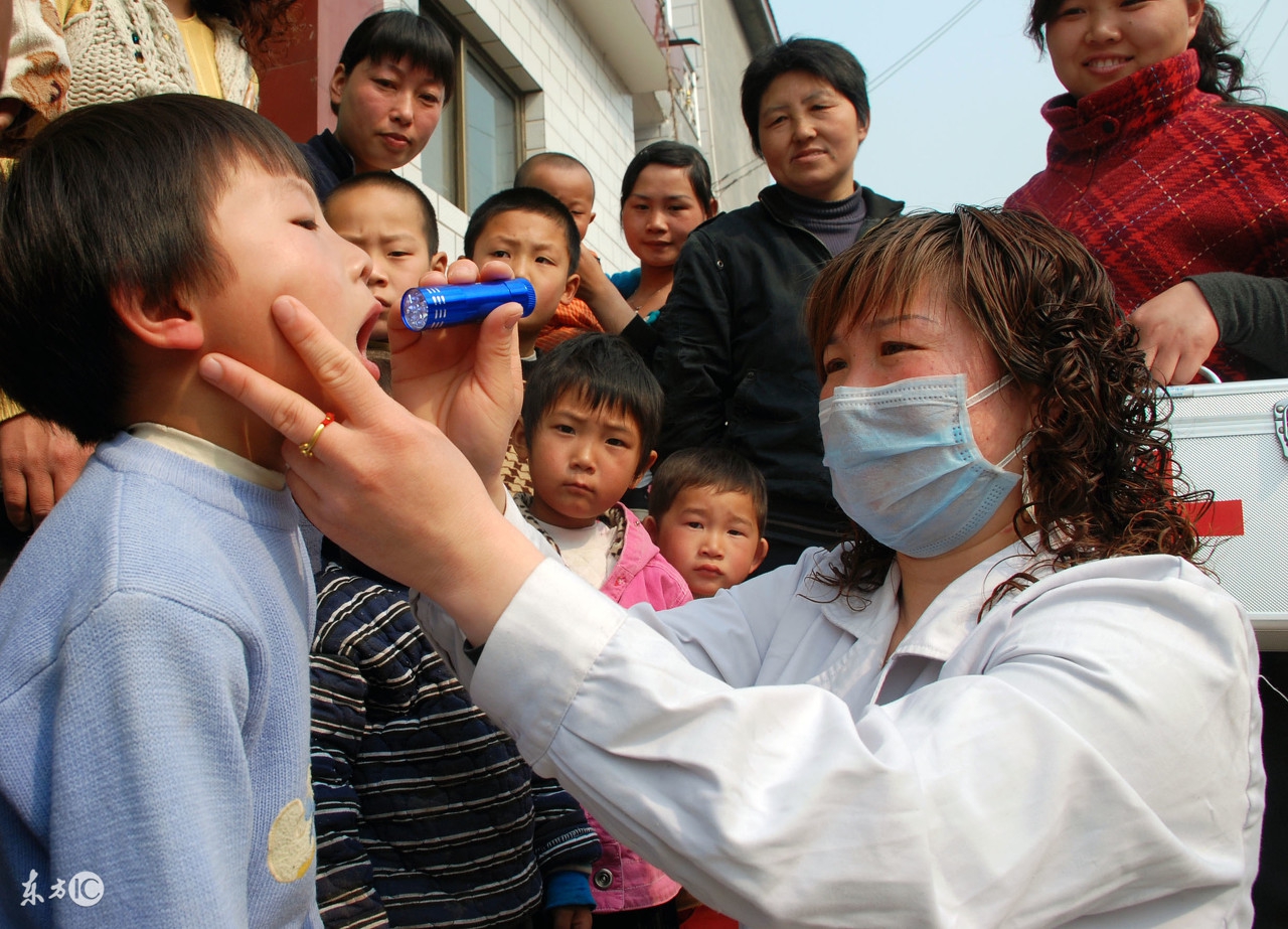 有效预防秋冬季干裂皮肤,冬季手部皮肤干裂用什么效果好