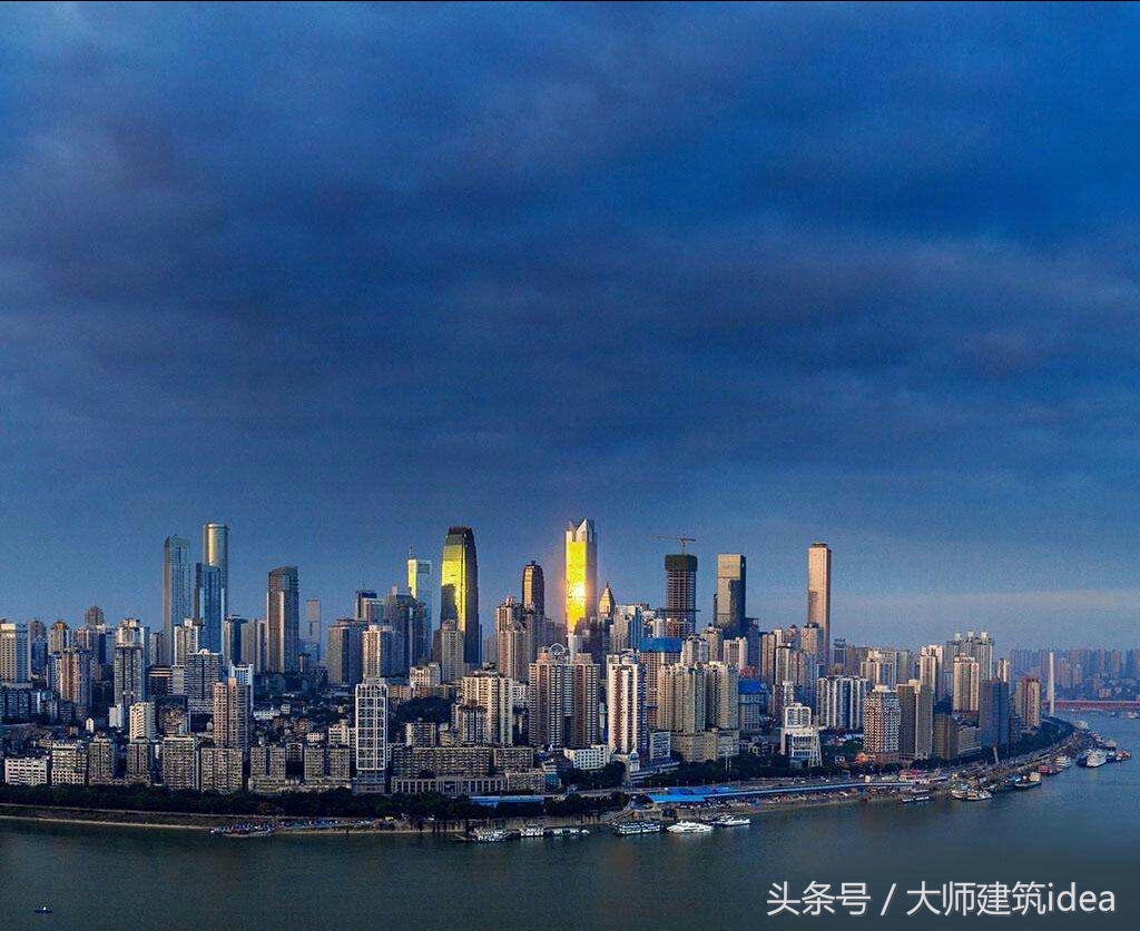 重庆地标性建筑朝天门,重庆朝天门景观楼