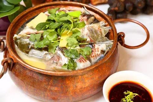 昆明坐火车绿皮去西双版纳,昆明坐高铁去西双版纳沿途风景