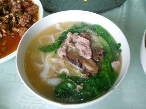 这就是传说中的猪肉,鲜肉煮粉做法