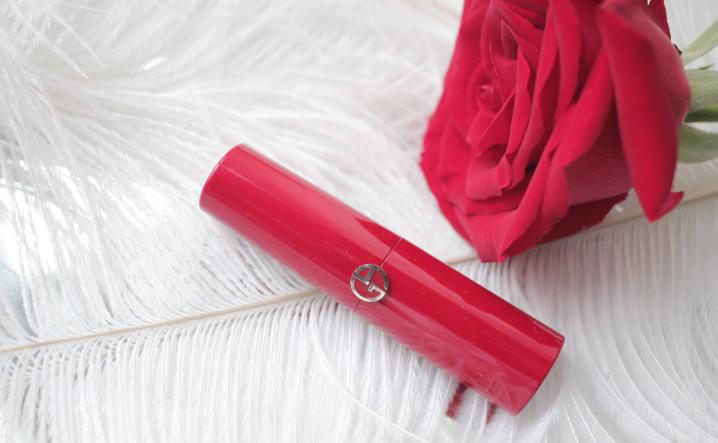 和圣诞妆最搭的辣椒色口红，趴体约会都让你美翻天！