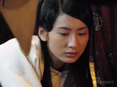 陷“三级片”风波、当过雅妓的“横店女王”为何不火？