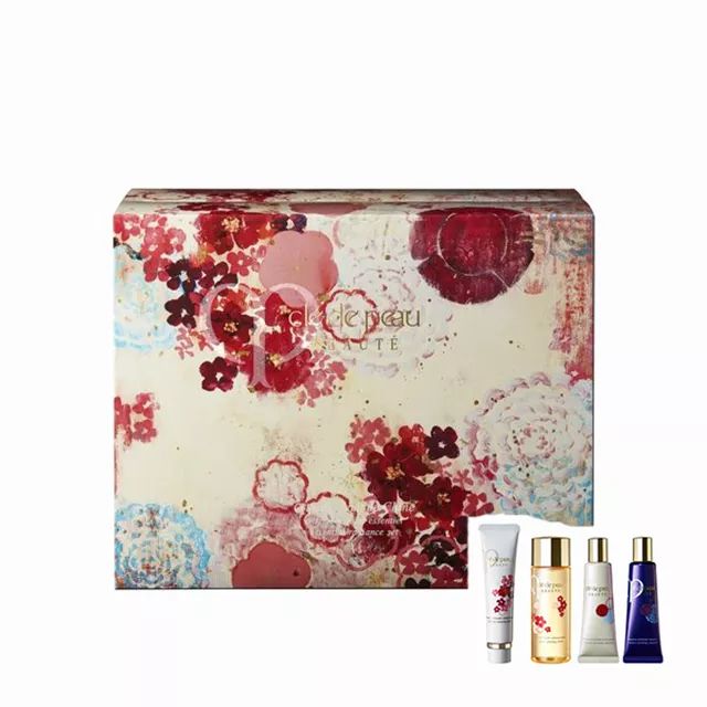 圣诞节送女友什么礼物才会显得不落俗套，看起来实用又有品味？！