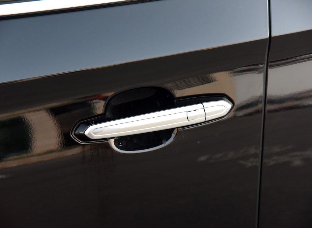 18年新款凯迪拉克xts2.0t最顶配,凯迪拉克xts乞丐版落地