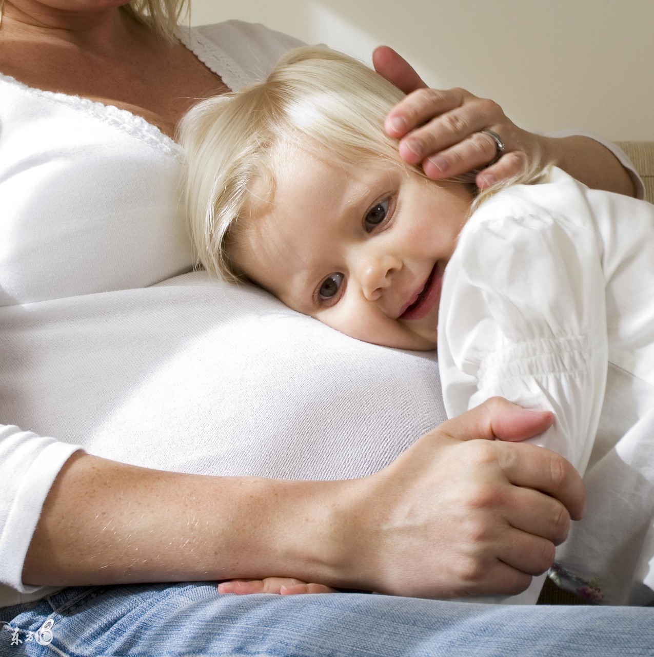 产后掉头发头皮痒怎么办,孕妇产后掉头发怎么办