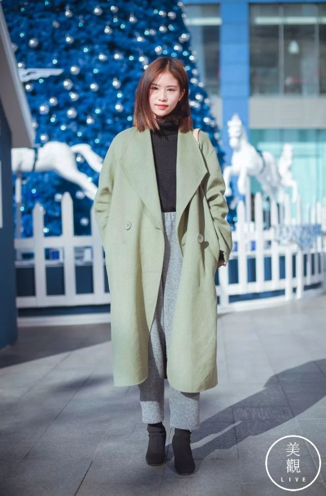 路人街拍表白,表白被拒绝还被说丑